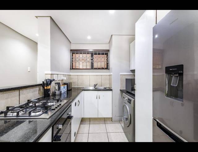 2 BEDROOM APARTMENT FOR SALE IN UMHLANGA RIDGE